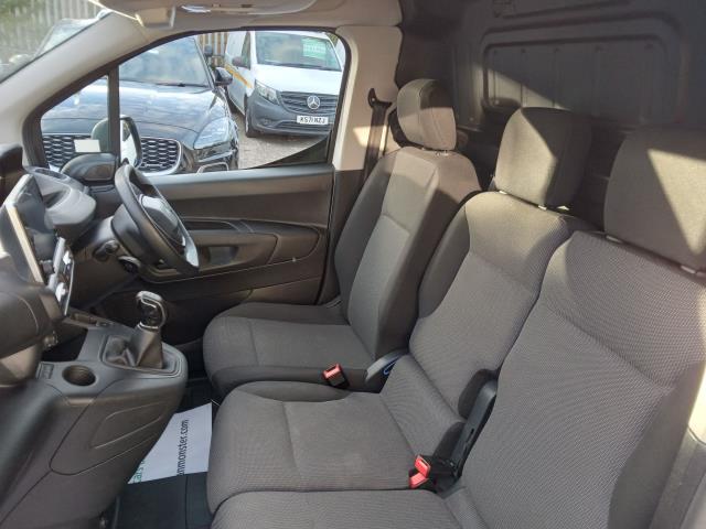 2021 Peugeot Partner 950 1.5 Bluehdi 100 Professional Van (RA21NYN) Image 18