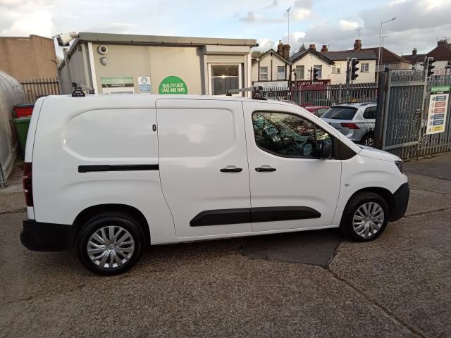 2021 Peugeot Partner 950 1.5 Bluehdi 100 Professional Van (RA21NYN) Image 8