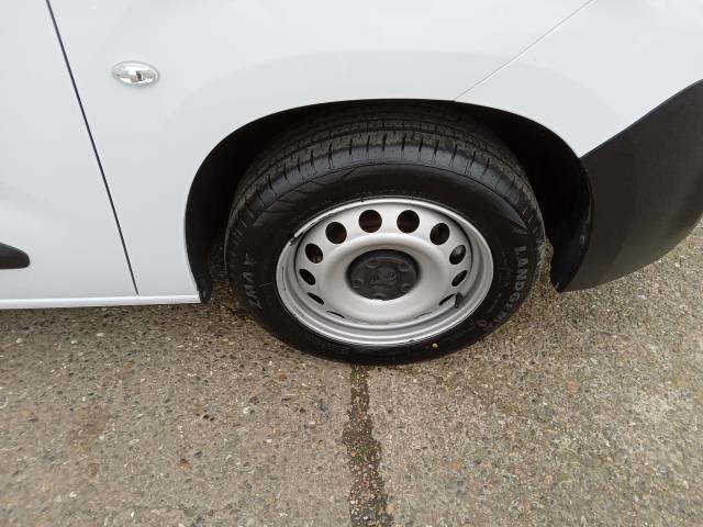 2023 Peugeot Partner 950 1.5 Bluehdi 100 L2 Professional Premium + Van (RF72CLV) Image 33