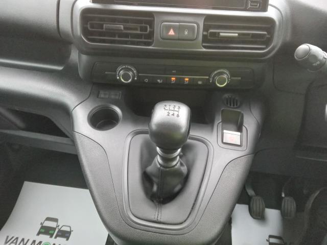 2023 Peugeot Partner 950 1.5 Bluehdi 100 L2 Professional Premium + Van (RF72CLV) Image 29