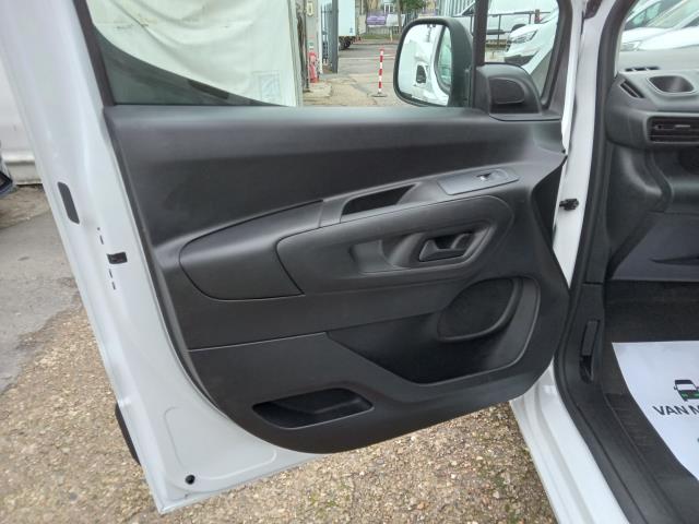 2023 Peugeot Partner 950 1.5 Bluehdi 100 L2 Professional Premium + Van (RF72CLV) Image 20