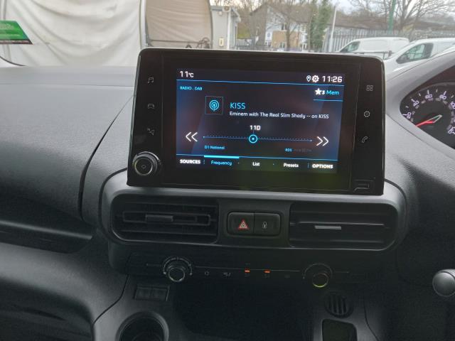 2023 Peugeot Partner 950 1.5 Bluehdi 100 L2 Professional Premium + Van (RF72CLV) Image 28