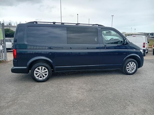 2023 Volkswagen Transporter 2.0 Tdi 150 Highline Van (RF72EUR) Image 9