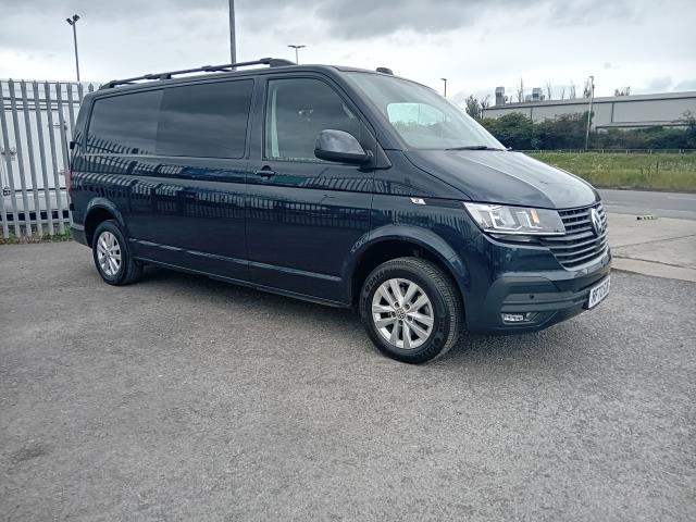 2023 Volkswagen Transporter 2.0 Tdi 150 Highline Van (RF72EUR) Image 2