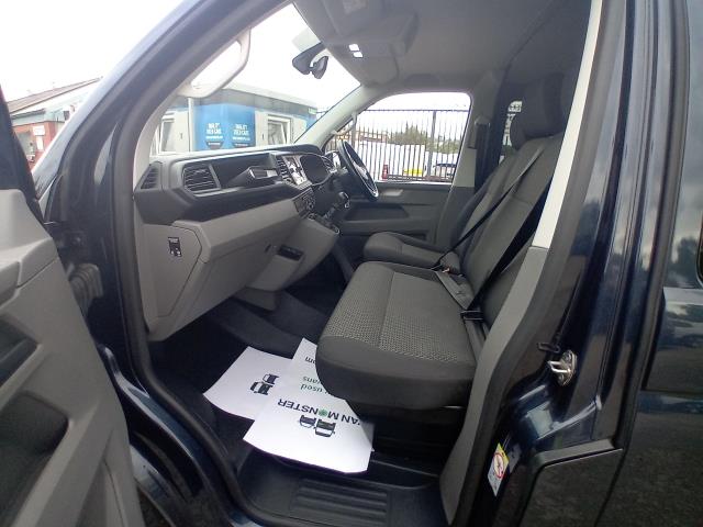 2023 Volkswagen Transporter 2.0 Tdi 150 Highline Van (RF72EUR) Image 22