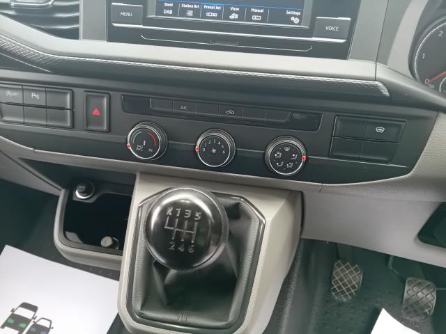 2023 Volkswagen Transporter 2.0 Tdi 150 Highline Van (RF72EUR) Image 17