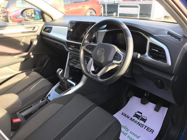 2023 Volkswagen T-Roc 1.0 Tsi Life 5Dr (RK73YWG) Image 4