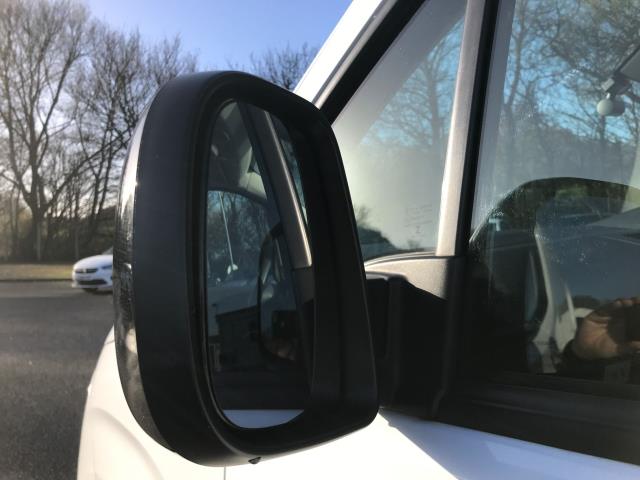 2022 Peugeot Partner 850 1.5 Bluehdi 100 Professional Premium Crew Van (RO22VLA) Image 15