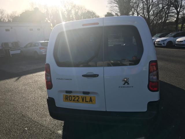 2022 Peugeot Partner 850 1.5 Bluehdi 100 Professional Premium Crew Van (RO22VLA) Image 7