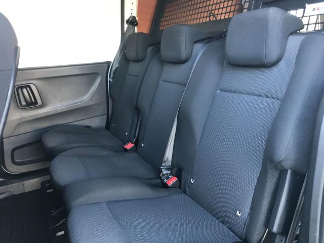 2022 Peugeot Partner 850 1.5 Bluehdi 100 Professional Premium Crew Van (RO22VLA) Image 21