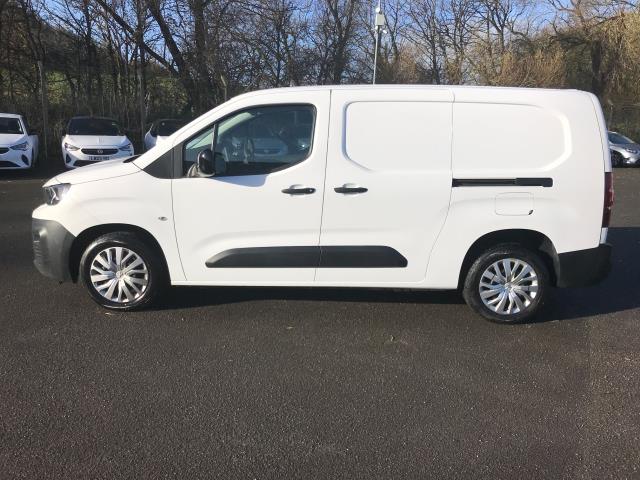 2022 Peugeot Partner 850 1.5 Bluehdi 100 Professional Premium Crew Van (RO22VLA) Image 4