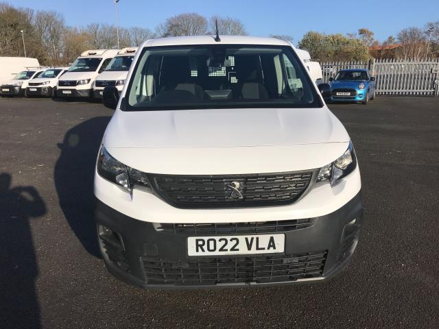 2022 Peugeot Partner 850 1.5 Bluehdi 100 Professional Premium Crew Van (RO22VLA) Image 2