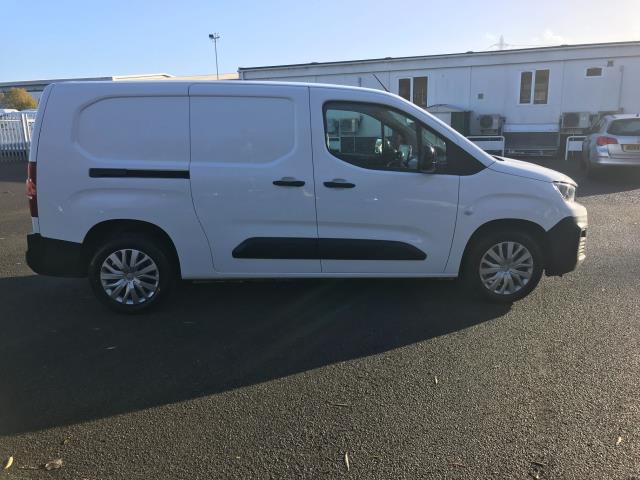 2022 Peugeot Partner 850 1.5 Bluehdi 100 Professional Premium Crew Van (RO22VLA) Image 10