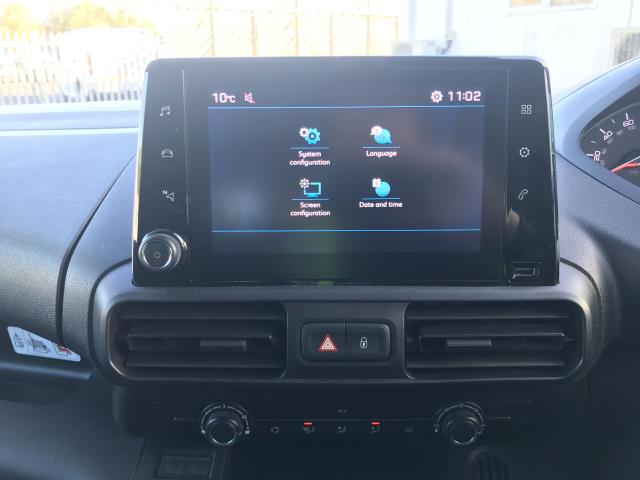 2022 Peugeot Partner 850 1.5 Bluehdi 100 Professional Premium Crew Van (RO22VLA) Image 25