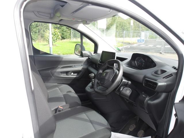 2023 Peugeot Partner 1000 1.5 Bluehdi 100 Professional Premium + Van (RO23EHG) Image 15