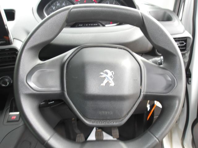 2023 Peugeot Partner 1000 1.5 Bluehdi 100 Professional Premium + Van (RO23EHG) Image 21
