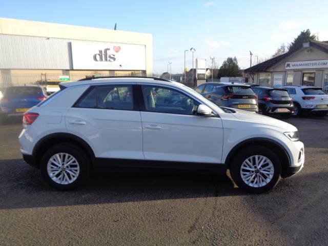 2023 Volkswagen T-Roc 1.0 Tsi Life 5Dr (RV73YVJ) Image 2