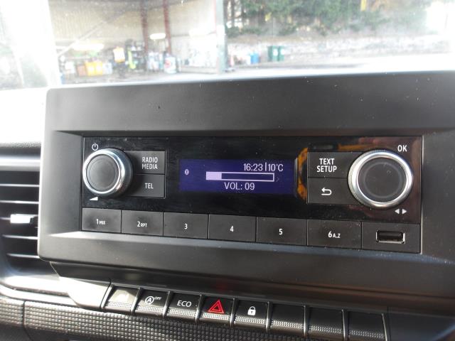 2022 Renault Trafic Sl28 Blue Dci 150 Business Van (SA22WKK) Image 27