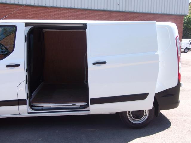 2020 Ford Transit Custom 2.0 Ecoblue 105Ps L2 Low Roof Leader Van (SA70XYF) Image 42