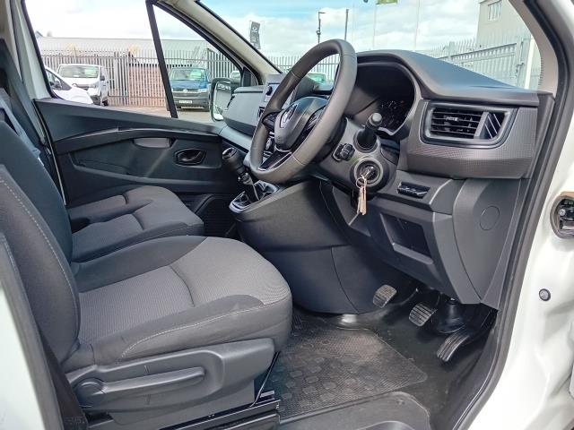 2022 Renault Trafic LL30 BLUE DCI 150PS BUSINESS EURO 6 (SB22GZV) Image 21