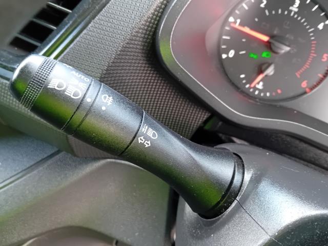 2022 Renault Trafic LL30 BLUE DCI 150PS BUSINESS EURO 6 (SB22GZV) Image 36