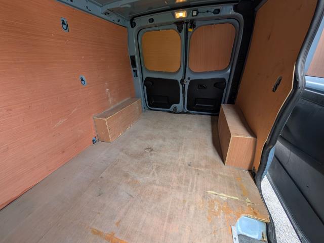 2022 Renault Trafic Sl28 Blue Dci 150 Business Van - Full Service History | Reliable | Something Different  (SB22UWO) Image 6