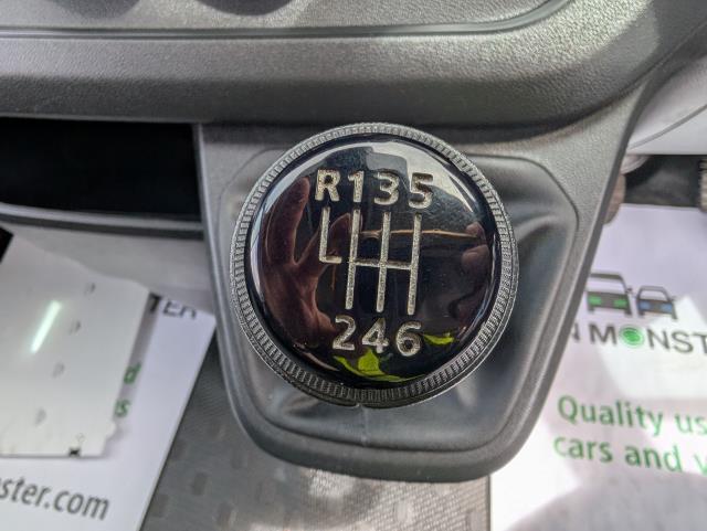 2022 Renault Trafic Sl28 Blue Dci 150 Business Van - Full Service History | Reliable | Something Different  (SB22UWO) Image 26