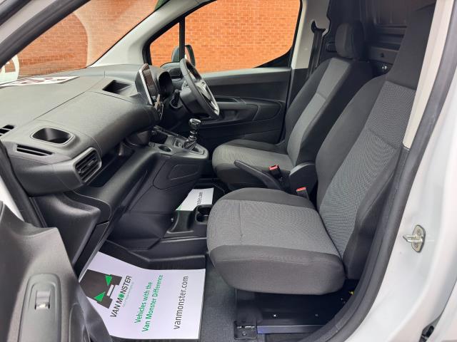 2023 Vauxhall Combo Cargo 2300 1.5 Turbo D 100Ps H1 Prime Van (SB23YRV) Image 36