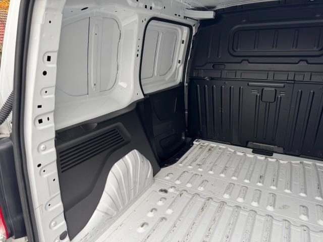 2023 Vauxhall Combo Cargo 2300 1.5 Turbo D 100Ps H1 Prime Van (SB23YRV) Image 51