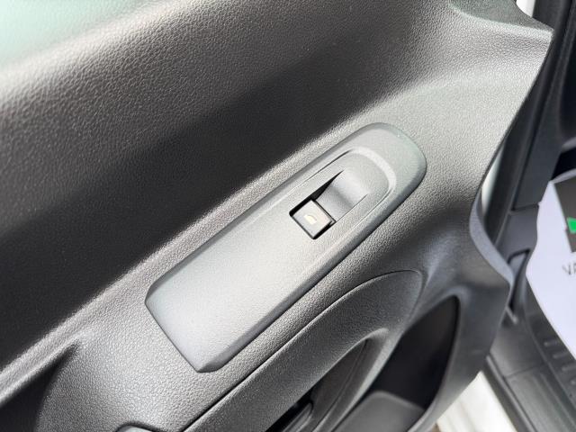 2023 Vauxhall Combo Cargo 2300 1.5 Turbo D 100Ps H1 Prime Van (SB23YRV) Image 40