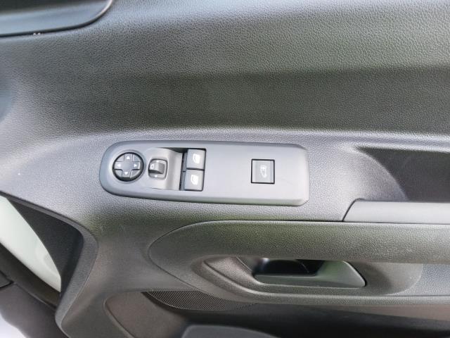 2023 Vauxhall Combo Cargo 2300 1.5 Turbo D 100Ps H1 Prime Van (SB23YRX) Image 22