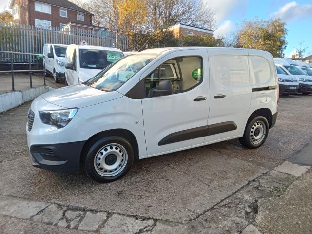 2023 Vauxhall Combo Cargo 2300 1.5 Turbo D 100Ps H1 Prime Van (SB23YRX) Image 6