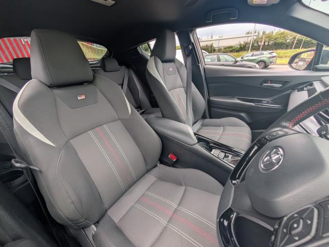 2022 Toyota C-Hr 2.0 Hybrid Gr Sport 5Dr Cvt - Hybrid | Low Running Costs | Luxury Feel (SD22CMK) Image 14
