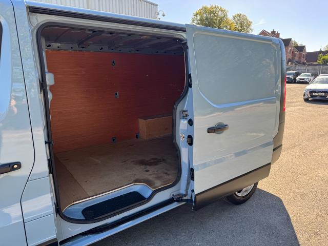 2022 Renault Trafic Ll30 Blue Dci 130 Business Van (SG72WYC) Image 45