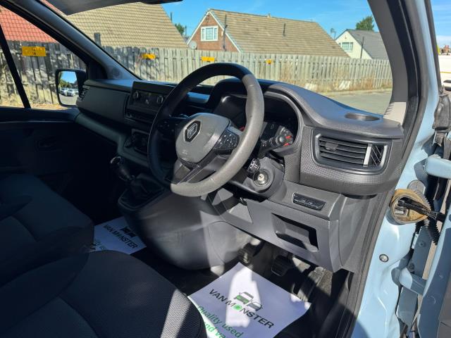 2022 Renault Trafic Ll30 Blue Dci 130 Business Van (SG72WYC) Image 14