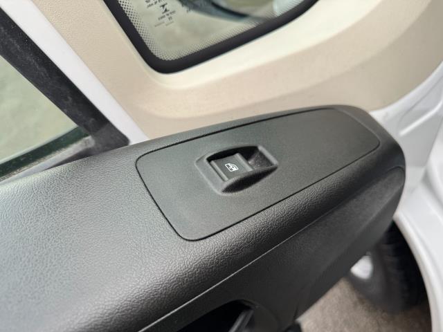 2022 Vauxhall Movano 3500 2.2 TURBO D 140PS L2 H2 DYNAMIC EURO 6 (SL72MZT) Image 44