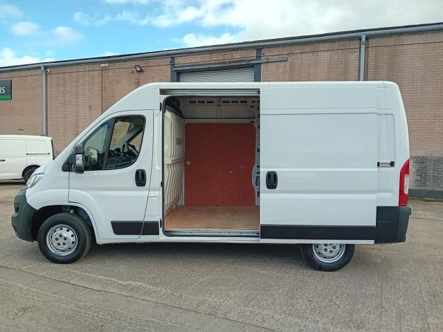 2022 Vauxhall Movano 3500 2.2 TURBO D 140PS L2 H2 DYNAMIC EURO 6 (SL72NCE) Image 12