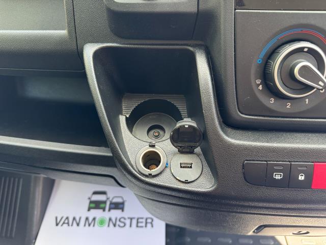 2022 Vauxhall Movano 2.2 Turbo D 140Ps H2 Van Dynamic (SL72NDV) Image 38