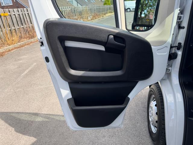 2022 Vauxhall Movano 2.2 Turbo D 140Ps H2 Van Dynamic (SL72NDV) Image 45
