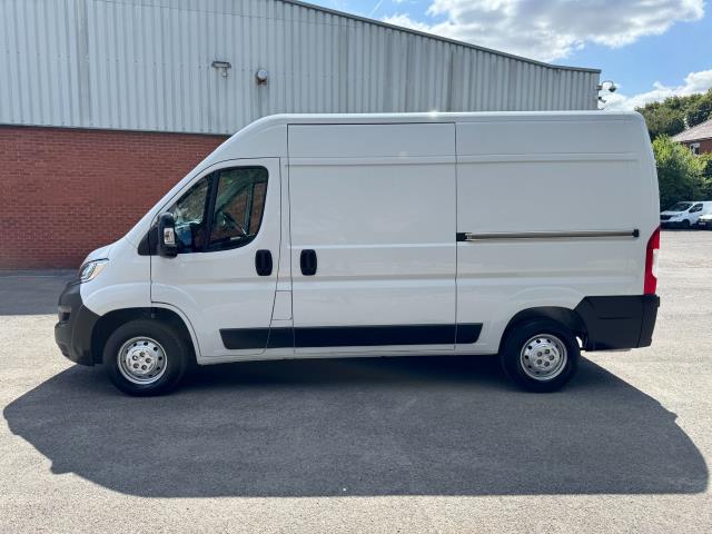 2022 Vauxhall Movano 2.2 Turbo D 140Ps H2 Van Dynamic (SL72NDV) Image 6