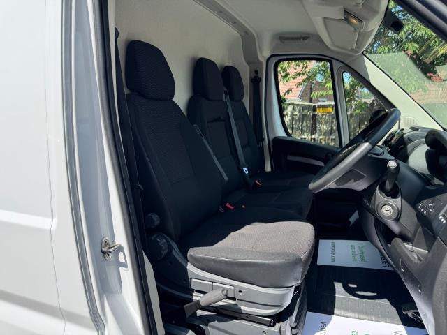 2022 Vauxhall Movano 2.2 Turbo D 140Ps H2 Van Dynamic (SL72NDV) Image 17