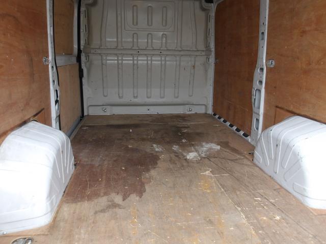 2022 Vauxhall Movano 2.2 Turbo D 140Ps H2 Van Dynamic (SL72NJN) Image 25