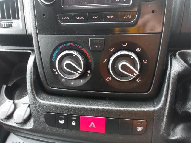2022 Vauxhall Movano 2.2 Turbo D 140Ps H2 Van Dynamic (SL72NJN) Image 32