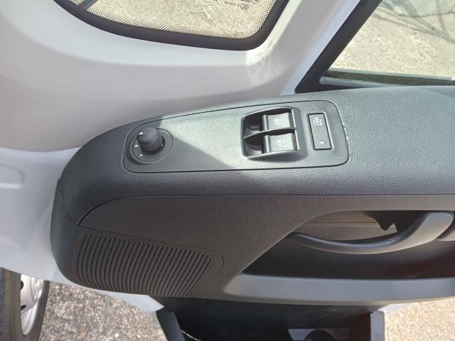 2022 Vauxhall Movano 2.2 Turbo D 140Ps H2 Van Dynamic (SL72NKS) Image 26