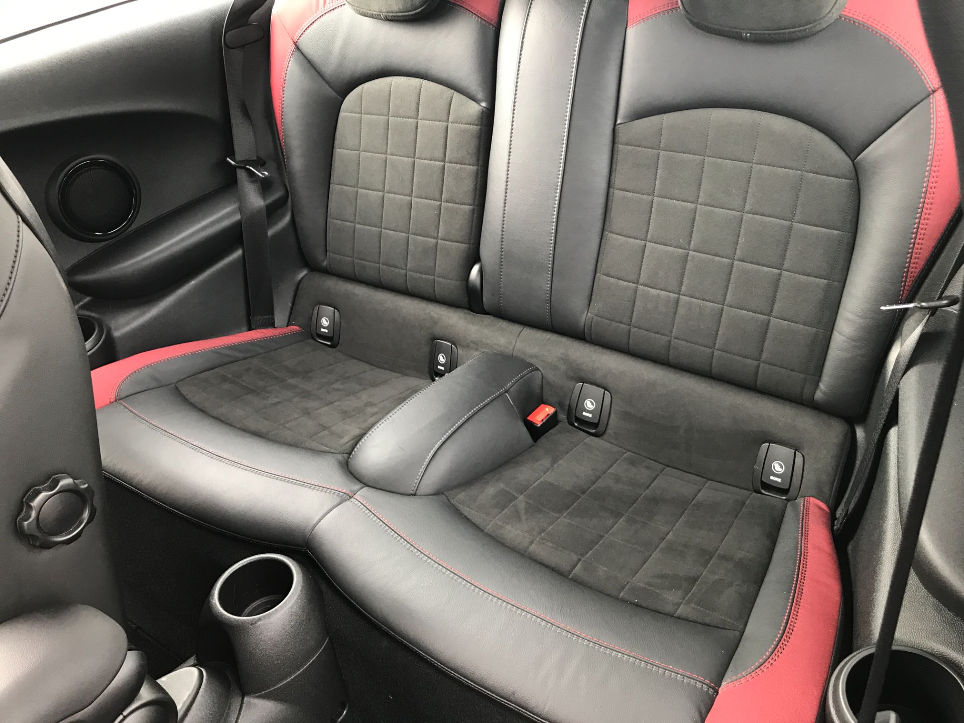 2019 Mini Hatchback 1.5 Cooper Sport Ii 3Dr Comfort + Nav pack  (SR19KPU) Thumbnail 18