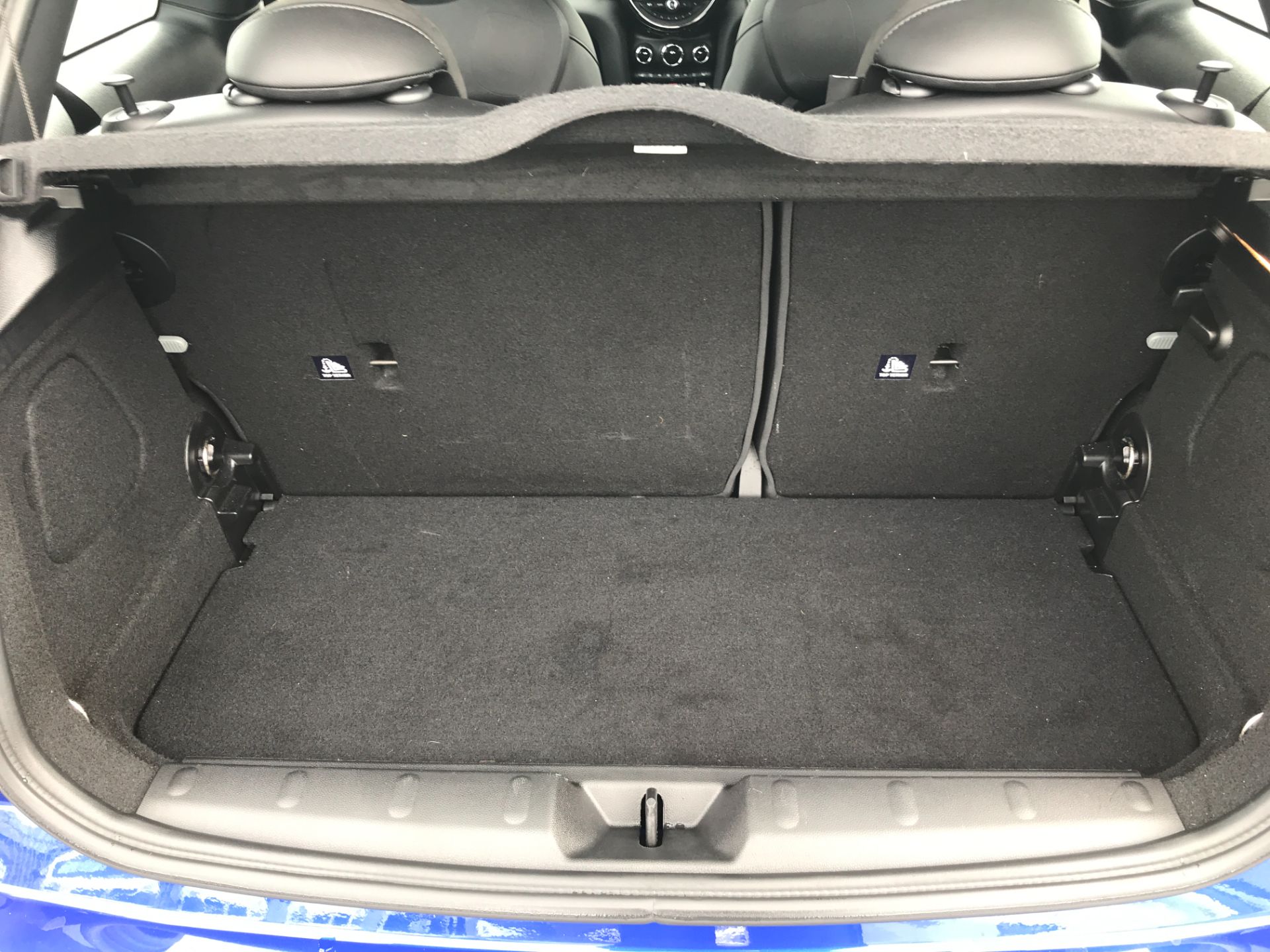 2019 Mini Hatchback 1.5 Cooper Sport Ii 3Dr Comfort + Nav pack  (SR19KPU) Thumbnail 14