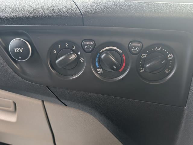 2018 Ford Tourneo Custom 2.0 Tdci 170Ps Low Roof 8 Seater Titanium Auto (VK18ZZL) Image 23