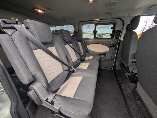 2018 Ford Tourneo Custom 2.0 Tdci 170Ps Low Roof 8 Seater Titanium Auto (VK18ZZL) Image 25