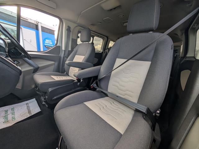 2018 Ford Tourneo Custom 2.0 Tdci 170Ps Low Roof 8 Seater Titanium Auto (VK18ZZL) Image 11