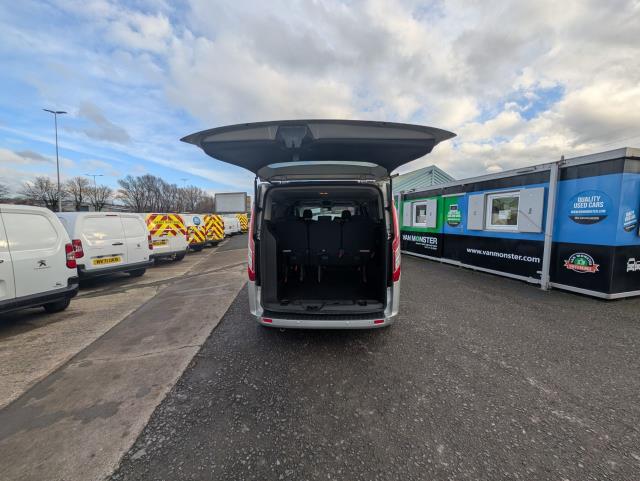 2018 Ford Tourneo Custom 2.0 Tdci 170Ps Low Roof 8 Seater Titanium Auto (VK18ZZL) Image 27